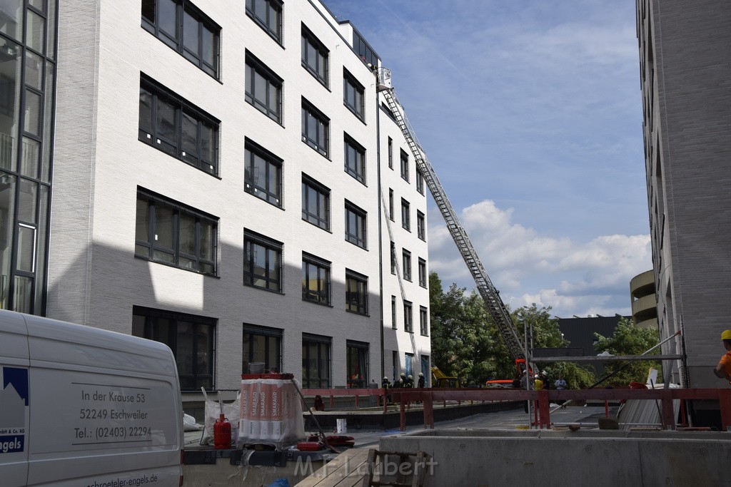 Fassadenfeuer Baustelle Koeln Kalk Dillenburgerstr P07.JPG - Miklos Laubert